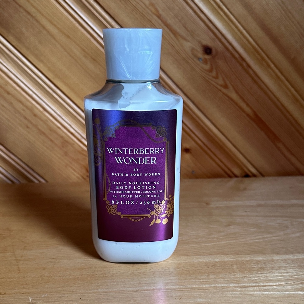Bath & Body Works Winter Berry Wonder Body Lotion